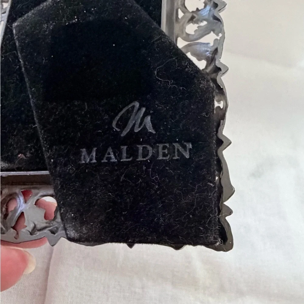 Malden Decorative silver ornate Photo Frame 2”x3” photo